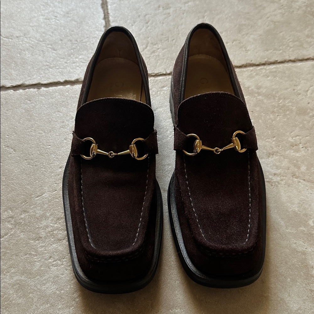 Gucci Men's Dark Brown Suede Loafers with Gold Buckle. Made in Italy - Picture 2 of 7